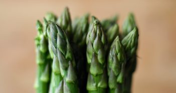 Espárragos (trigueros y blancos) – Alimento del mes