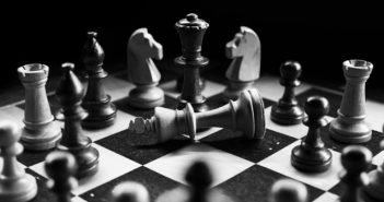 ¿Puede causar lesiones el ajedrez? ajedrez