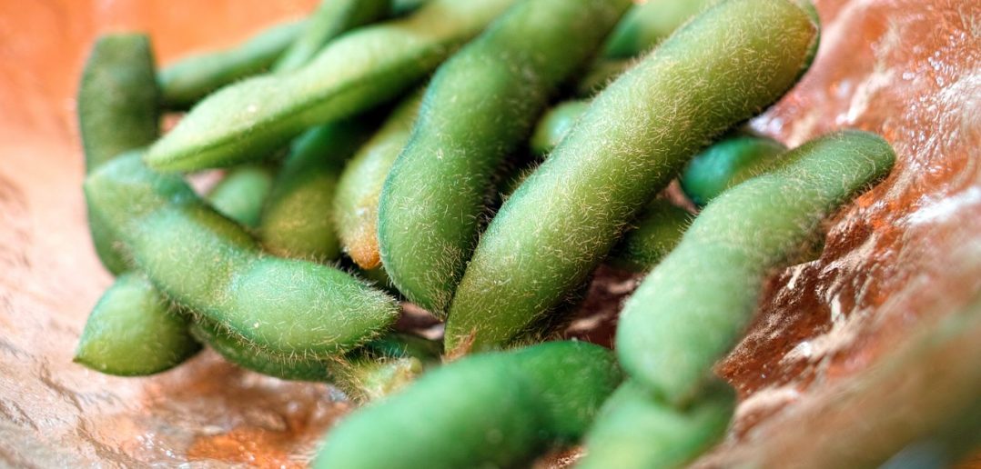 Edamame qué es, cómo se cocina, beneficios y contraindicaciones