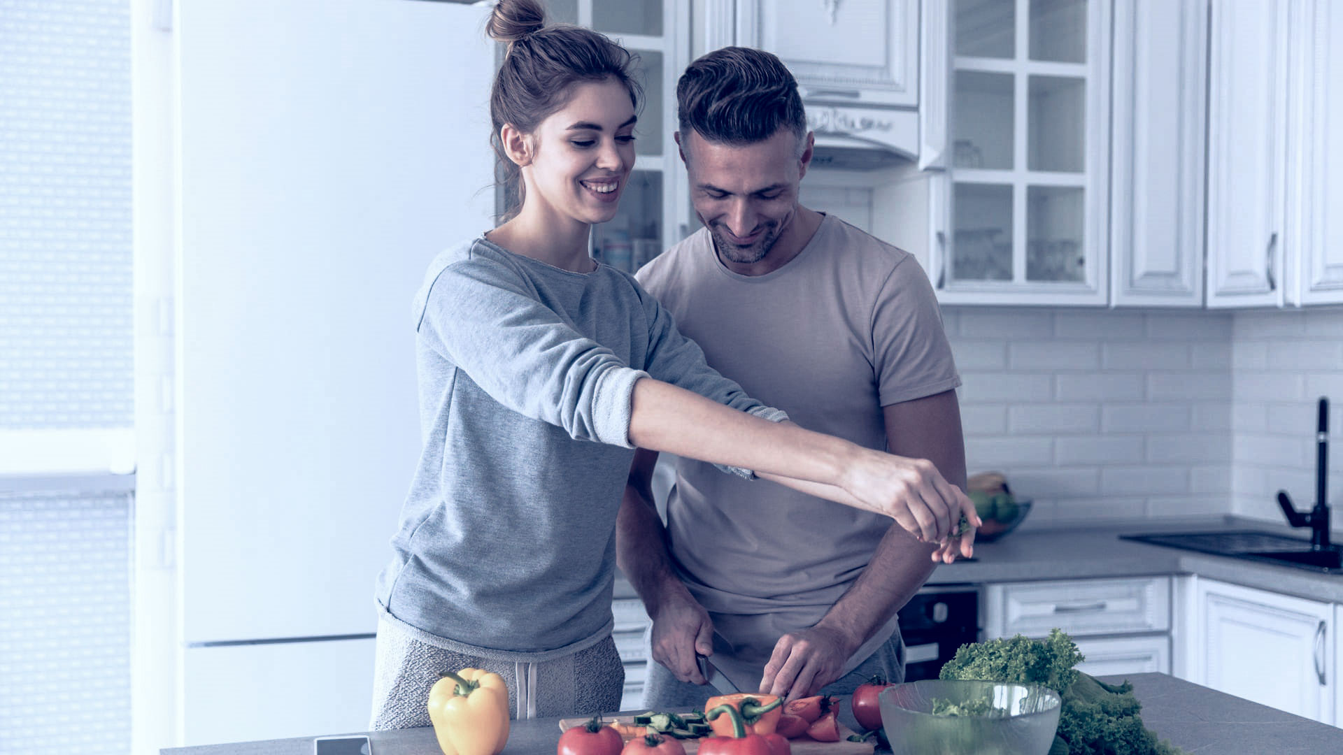 pareja-cocinando-dieta-keto