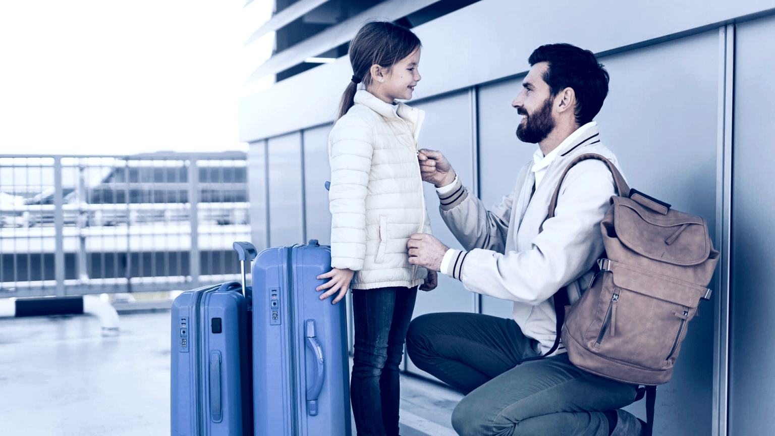 ¿Qué documentación necesitan los menores cuando viajan solos?